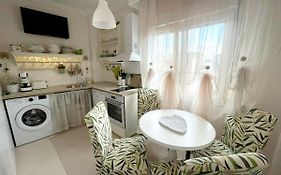 White House Kavala